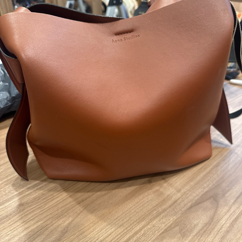 Acne Studios Camel Brown Leather Tote - Picture 8 of 12